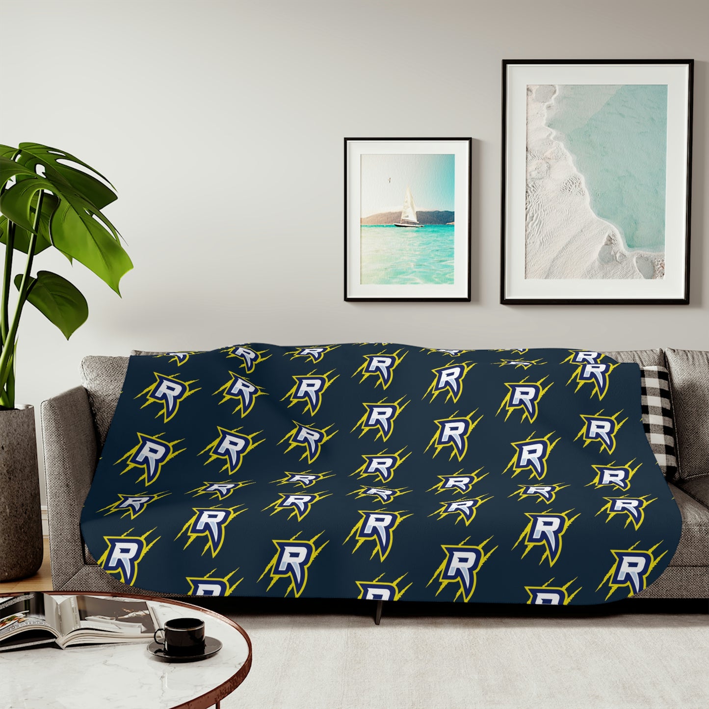 Raptors "R" Tiny Logo Sherpa Blanket