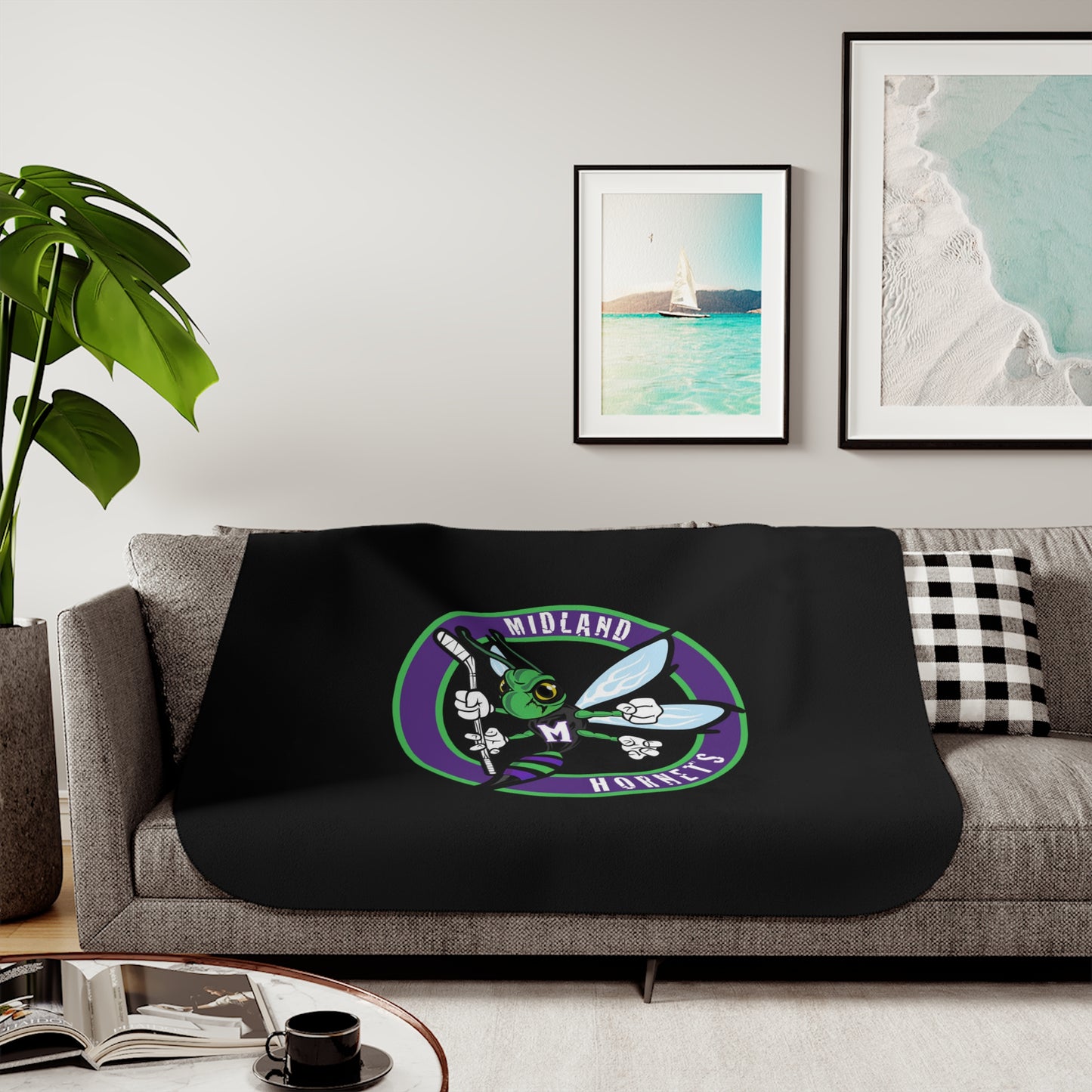 Hornets Logo Sherpa Blanket - Black